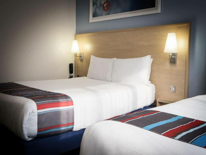 Travelodge Dublin Airport North 'Swords' Dış mekan fotoğraf