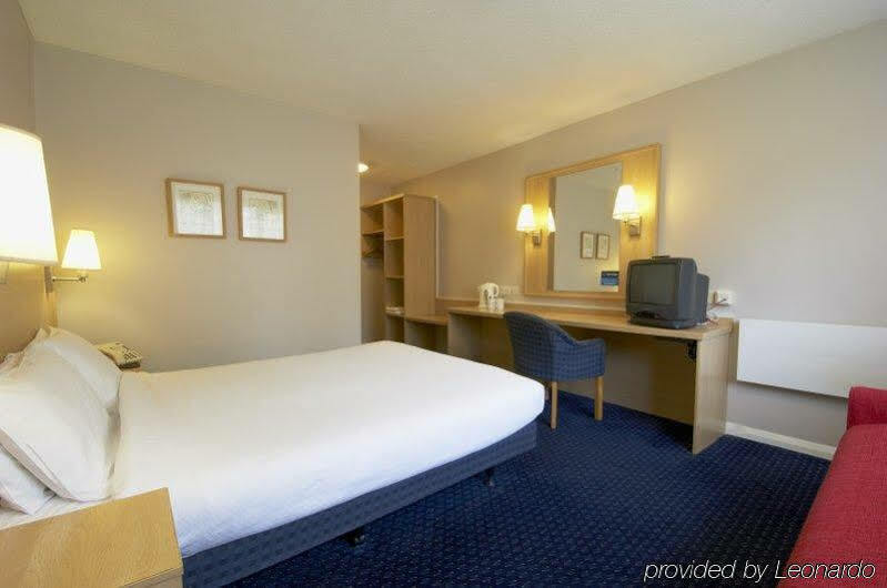 Travelodge Dublin Airport North 'Swords' Dış mekan fotoğraf